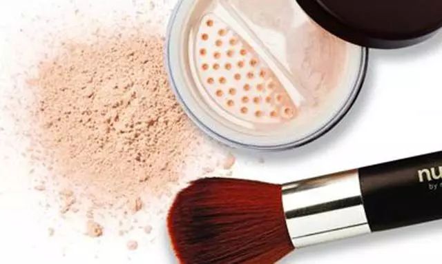 暈妝怎么辦？6個(gè)防暈妝最有效的方法！